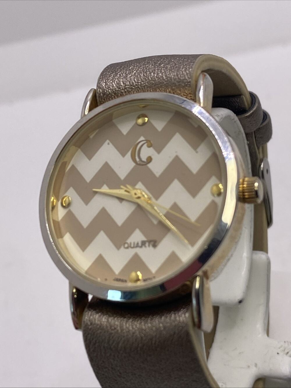 Charming Charlie Womens Gold Tone Watch Works New Battery